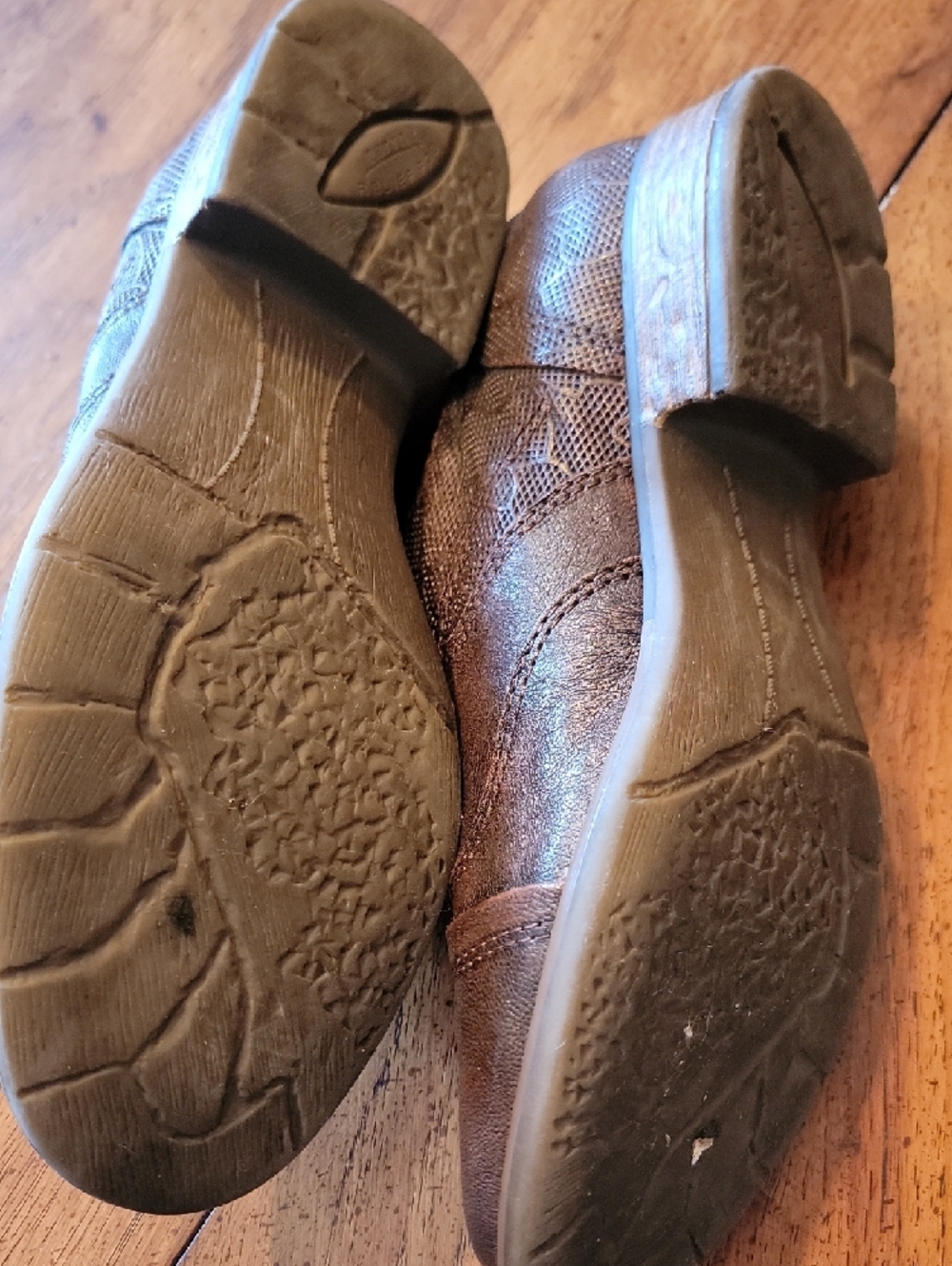 Earth Womens Flats - Picture 3 of 5